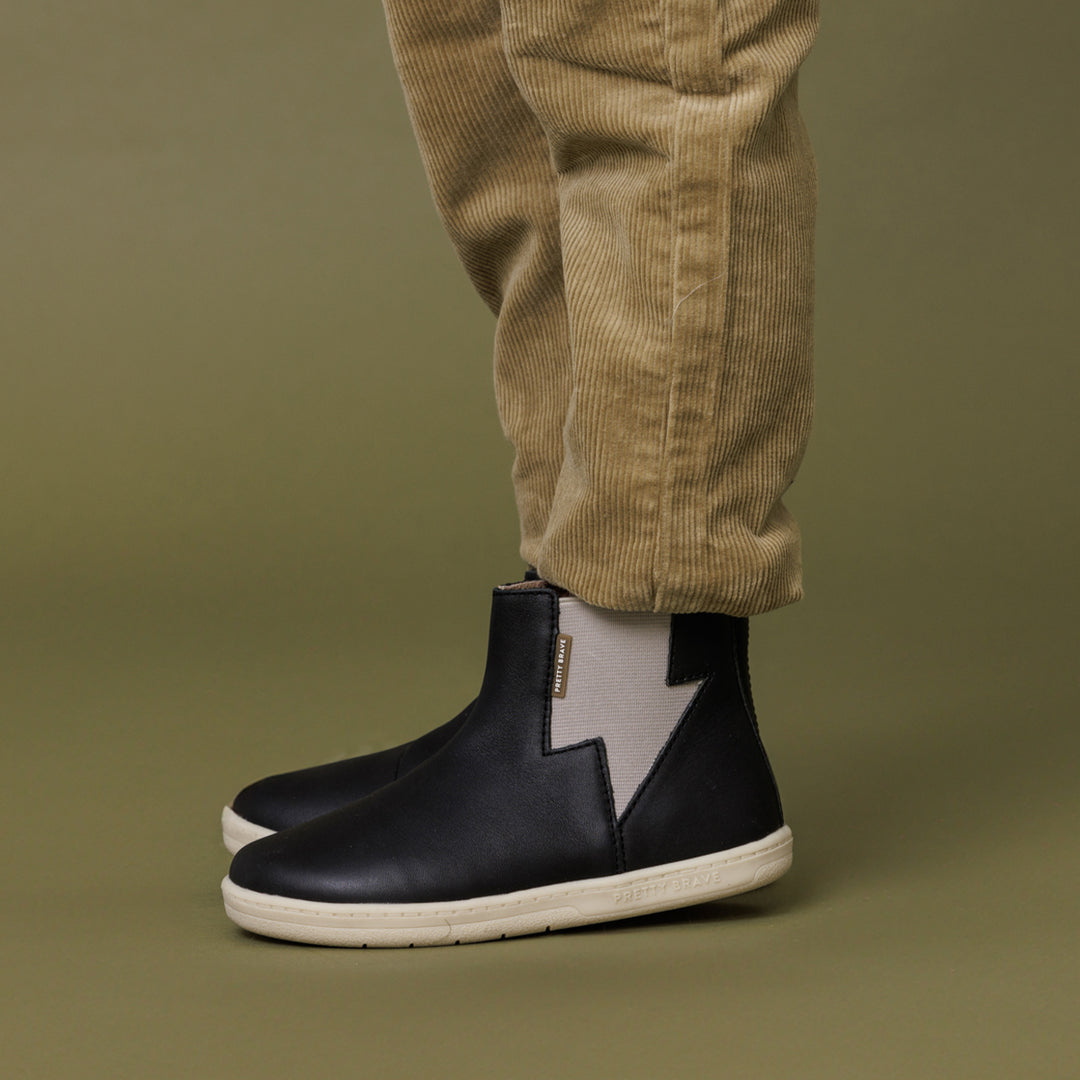 Pretty Brave Kids ELECTRIC Boot Jet Black Sizes EU21-33 – PRETTY