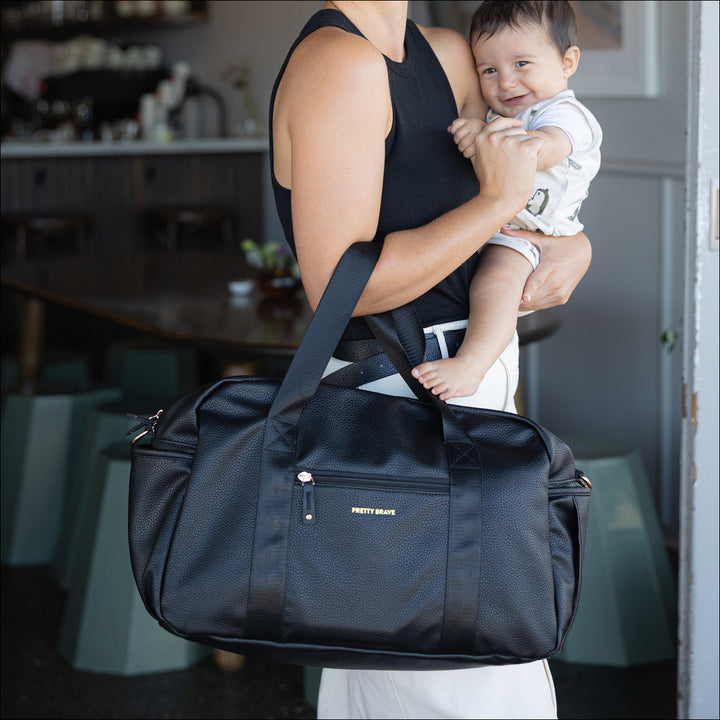STELLA BABY BAG Black Pebbled