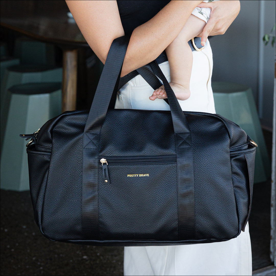 STELLA BABY BAG Black Pebbled