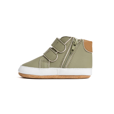 Side view of Hi Top in colour Khaki with zip detail