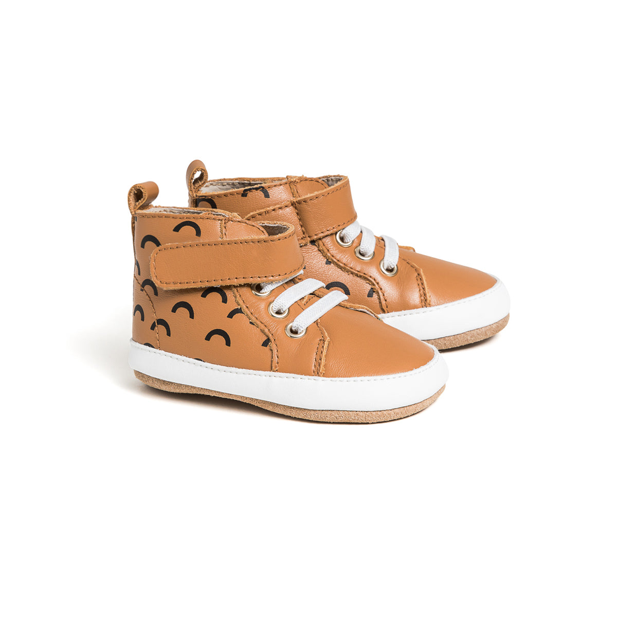 Hi top baby shoe in Chestnut colour